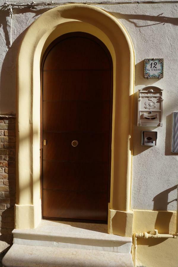 Casa Vacanze Torre Dei Gualtieri Villa San Benedetto del Tronto Exterior photo